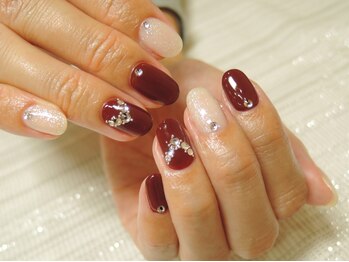 スタイリッシュネイルズ(Stylish Nails)/ボルドー×エレガントストーン