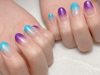 ラドール(La Dhole)/ビビッドカラーのグラデーション