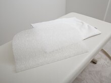 ソルナ ウメダ(Soluna UMEDA)/寝てる間に首の歪みを整える枕