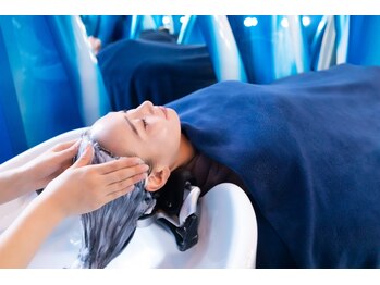 ラビクール 銀座店(Rabbicour)の写真/《オリジナル手技と空間で極上クリームバスヘッドスパ》頭のコリ浮腫み,疲れを癒し頭皮ケア,美髪も叶う◎