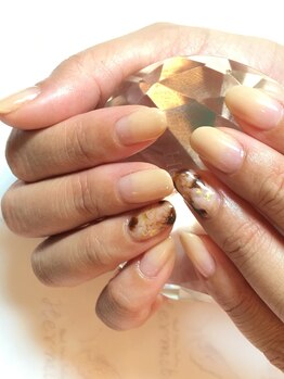 ネイルケアサロンエルミタージュ/シンプルべっ甲デザイン