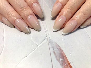 リッチ トゥ 多治見店(Rich to)の写真/指先からオシャレを☆シンプルなデザインで職場でもワンランク上に♪上品でさりげなく際立つ大人ネイル。