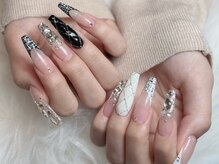 ジュリネイルスタジオ(Julli Nail Studio)/キルティング、キラキラネイル