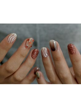 ショートネイルデザインが豊富