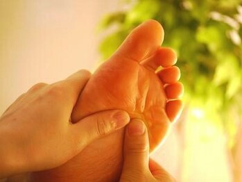 リラクゼーションマッサージ まんてん 北一条店の写真/ハリ・むくみ・歩き疲れに【癖になる♪極上フット40分¥4400/太ももまでしっかり60分¥6000】至福のひと時を!