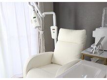 ホワイト 福岡天神店(WHITE)/窓側の半個室のプライベート空間