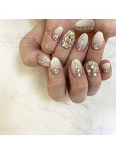 ソイン キタガタ(so-in kitagata)/白グラデーション