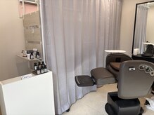 カラクロレ(kala colorer)の雰囲気（完全個室で人目を気にしずゆったりしていただけます。）