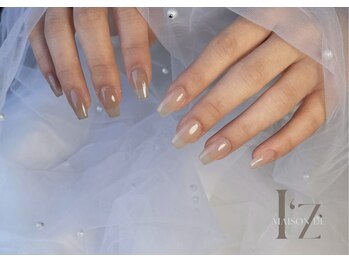 メゾン ド イズ(maison de I'z)/