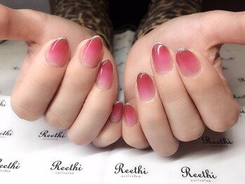 リーティー(Reethi)/グラデーション＋アート