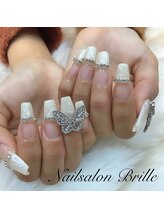 エスフィーネイルサロン ブリーユ(Esfy nailsalon Brille)/ホワイトネイル