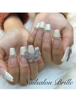エスフィーネイルサロン ブリーユ(Esfy nailsalon Brille)/ホワイトネイル