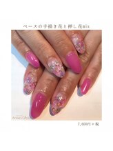 ネイルサロン アニーアンドジーノ(NAIL SALON Annie&Gino)/ベースの手描き花と押し花mix &nbsp;