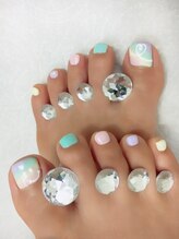 ネイルサロン ティアラリュクス 市川北口店(Tiara Luxe)/レインボー