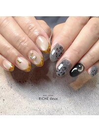 ゴールドフレンチ×グレー豹柄