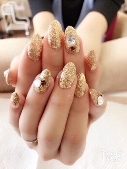 ネイルサロン ティプレシャス(T Precious)/ゴールド上品ネイル