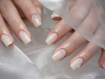 シュウ(Shu)の写真/人気【品のあるワンカラー¥4500◆マグネットネイル¥5500】パッと目を惹くアート提案*本物志向の上品ネイル