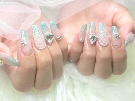 キラキラピクシーネイル