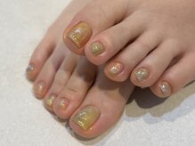 Spring foot nail 。
