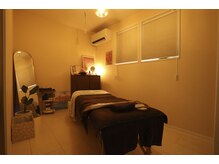 Ro | Body Therapy【ロー】の雰囲気（温かみのある照明と空間で心から癒されます♪）