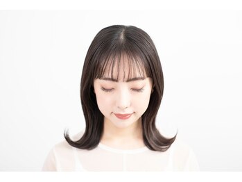 ビューティーフェイスアンドビューティーアイラッシュ プラーレ松戸店/鏡で仕上がりをチェック!