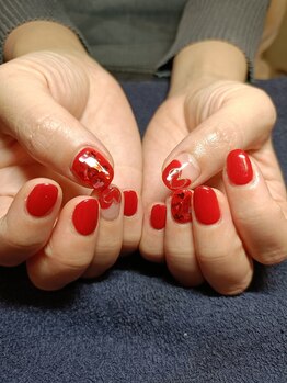 マニエネイル(mani e nail)/赤いハートネイル/自爪育成ケア