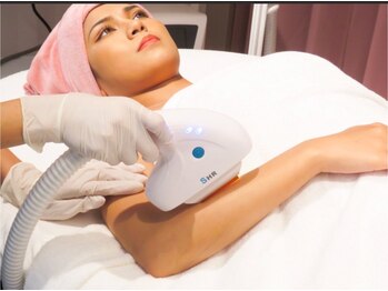 アースコアフュールボーテ 佐野新都市店(EARTH coiffure beaute)/【全身脱毛】最新式高速脱毛