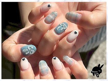 バニーラッシュ(Bunny Lash)/【持ち込みネイル】