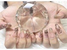 イーアップ(e-up)/ブラウンチェックネイル