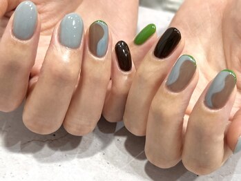 スワローネイルアイ(swallow nail eye)/個性派ネイル