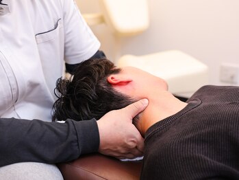 痛みの改善なら!のぎのもり接骨院【全身の関節の痛み/腰痛/頭痛/首肩/肘】/のぎのもり接骨院 | 肩の施術