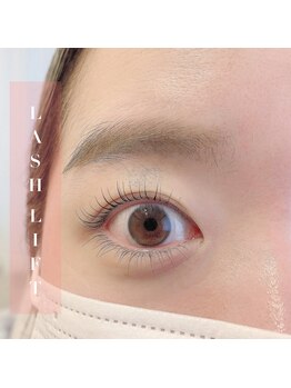 アンドモア ラッシュアンドブロウ ラウンジ(and MORE Lash&Brow lounge)/ラッシュリフト上下