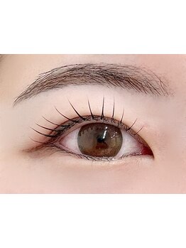 ナチュラル上品な目元にしたい