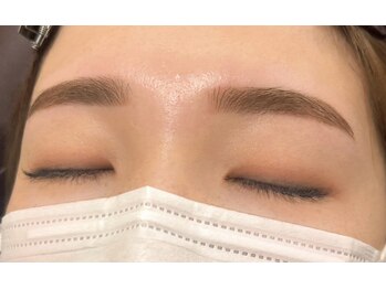 癒 and 美 悠希 ゆうき/美眉スタイリング(アイブロウ)