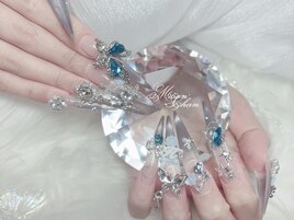 氷姫ブルー宝石ロングネイル