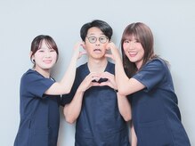 せなかのはね【上本町店】肩甲骨はがし専門店 肩こり/首こり/頭痛/ブライダルの雰囲気(女性専門 肩甲骨はがし専門店せなかのはねスタッフ写真です^^)