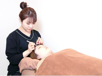 フォルチェ ゆめタウン広島店(Folche)/なりたい目元へ・・・