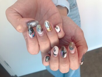 アモールネイル(amor nail)の写真/アートし放題！親指だけなどお客様のご希望にあわせて自由に選べる！美爪育成が得意なサロンです♪