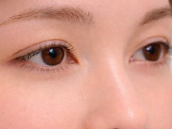 Revie(キレイ)の写真/潤いトリートメントで叶える極上の束感★まつ毛への負担を抑え、ハリ・コシのあるパッチリな目元に♪