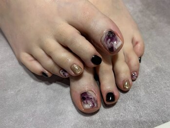 ブリジェビューティーサポート(Brije Beauty Support)の写真/シルバーウィークのお出かけ時に足元も綺麗に☆お仕事柄ハンドネイルができない方にもオススメ