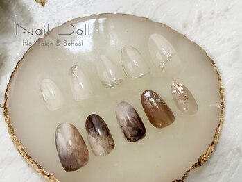 ネイルドール(Nail Doll)/アシメ もやもやニュアンス