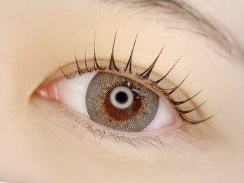 モニ(Moni.)の写真/\ナチュラル派必見/目元にお悩みがある方や似合うデザインを相談したい方に◎上下まつげパーマもご用意★
