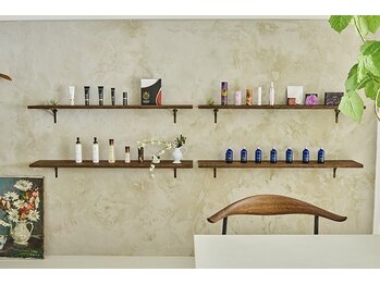 フルールドゥスリジェール(Fleurs de Cerisier)/こだわりのコスメを使用 & 販売