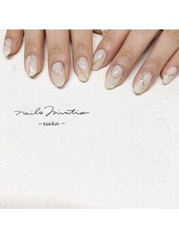 ネイルズミンティア エサカ(nails Mintia esaka)/white