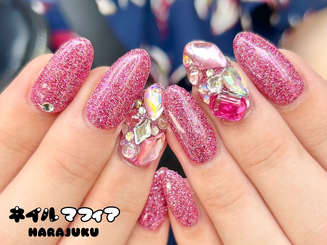 【No.261】キラッキラシリーズ ハート 赤 ピンク ビジュー グラデ No.261】キラッキラシリーズ ハート 赤 ピンク ビジュー グラデ