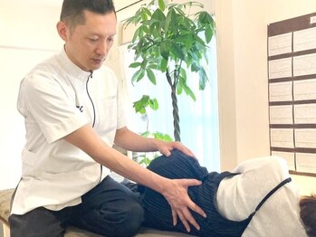 スペックフィジカルコンディショニング(SPECフィジカルコンディショニング)の写真/「腰が重だるくてつらい」お悩みを解決★本格骨盤矯正で腰まわりがスッキリ軽くなる整体サロン♪