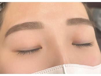 癒 and 美 悠希 ゆうき/美眉スタイリング(アイブロウ)