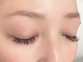 フィズ アイ ビューティ 豊川八幡店(fiz eye beauty)/マツエク｜ドールラッシュ