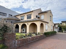 ニューズ(neu's)の雰囲気（こちらの建物２階がアイサロンとなっております☆）