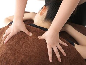 アロマリンパトリートメント ハティ(HATI)/服上から全身クイックでスッキリ